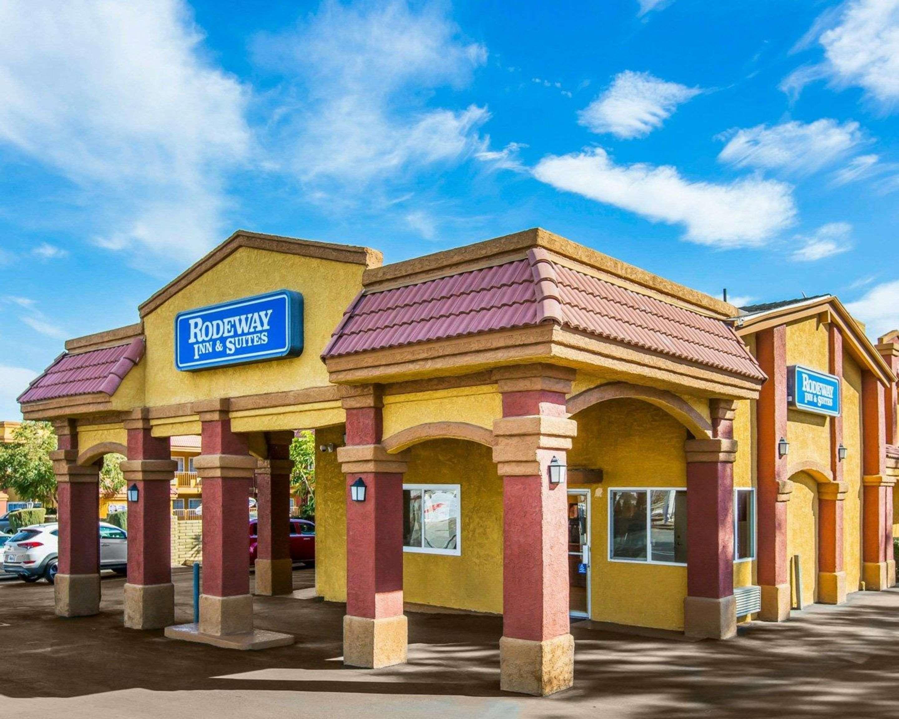 Rodeway Inn & Suites Corona Zewnętrze zdjęcie