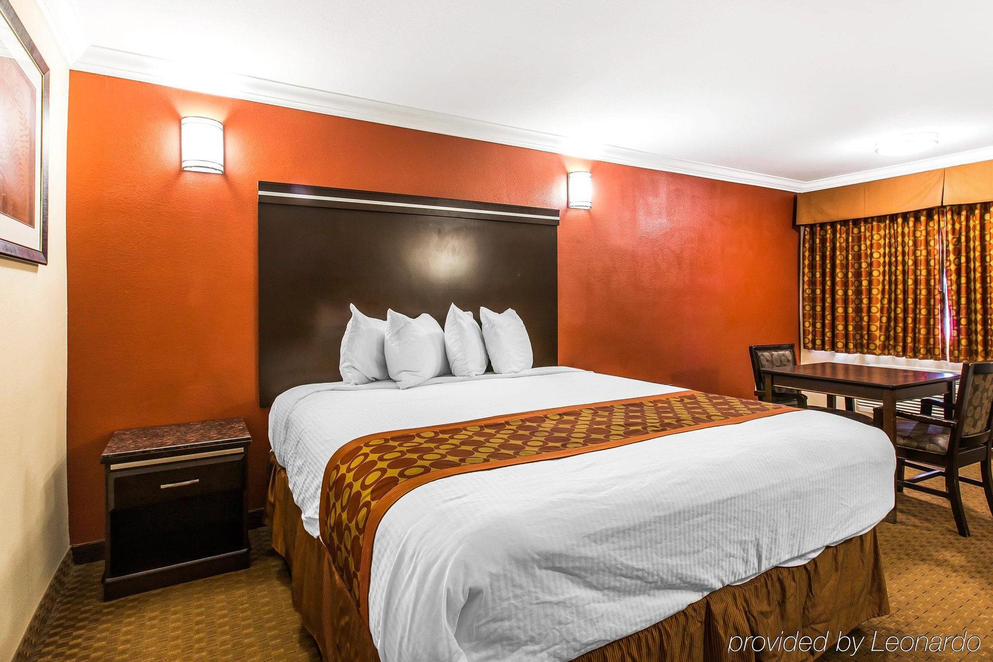 Rodeway Inn & Suites Corona Zewnętrze zdjęcie